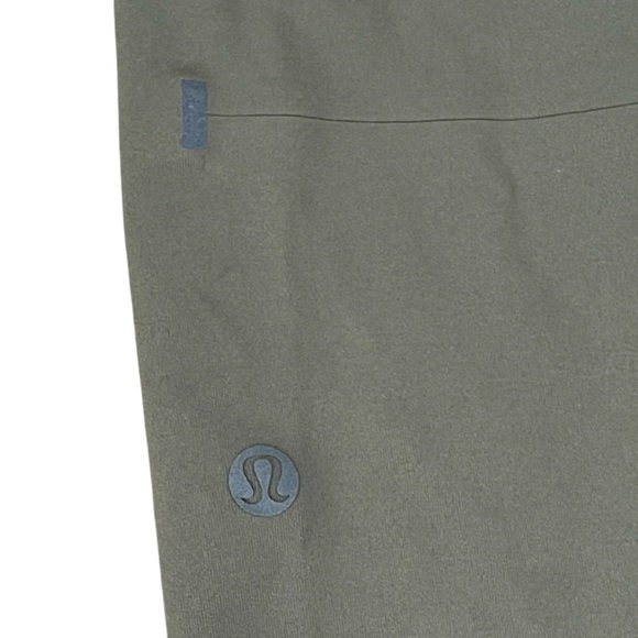 Lululemon Athletica Green Leggings License to Train NWT Size Small - Picture 5 of 9